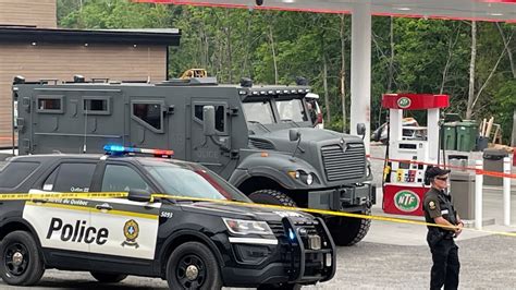 Quebec provincial police conduct raid in Mohawk community of Kanesatake